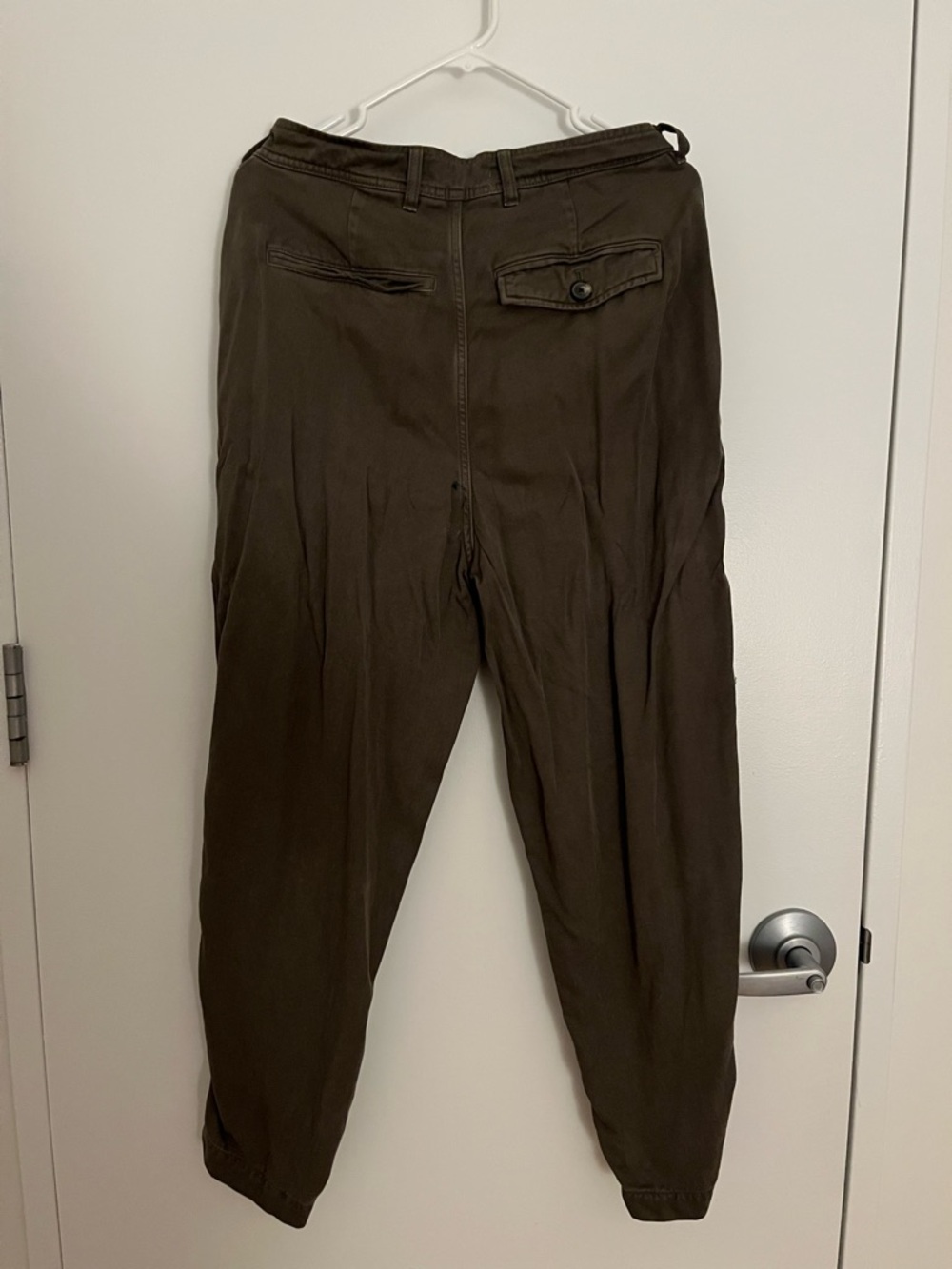 Everlane the Chino in Buttersoft - Olive size 8 - Picture 4 of 4